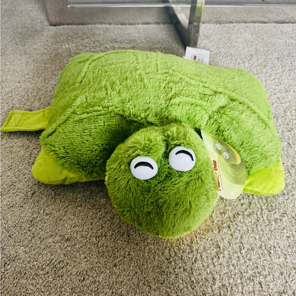 NWT Pillow Pets “Friendly Frog” 18" Plush Animal Pillow Stuffed Animal